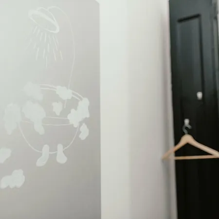 Wake Up Wellness Hostal *